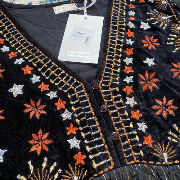 Lula Soul Bohemian Embroidered Mylee Top - Picture 6 of 9